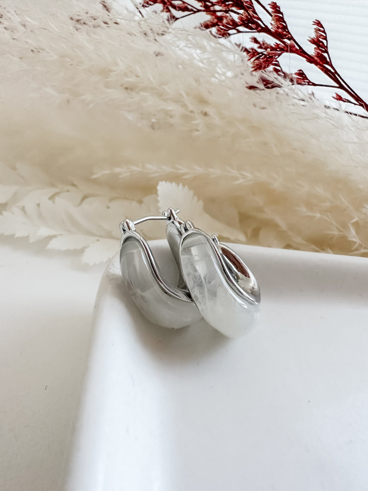 Creamy Resin Hoops