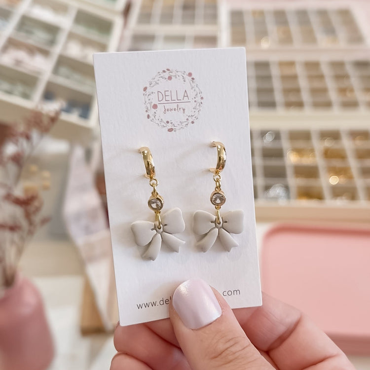 Galentine’s Clay Date