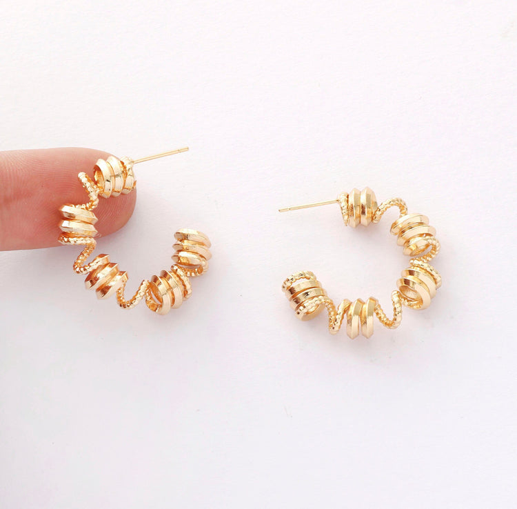 Ribbon Curl Hoops